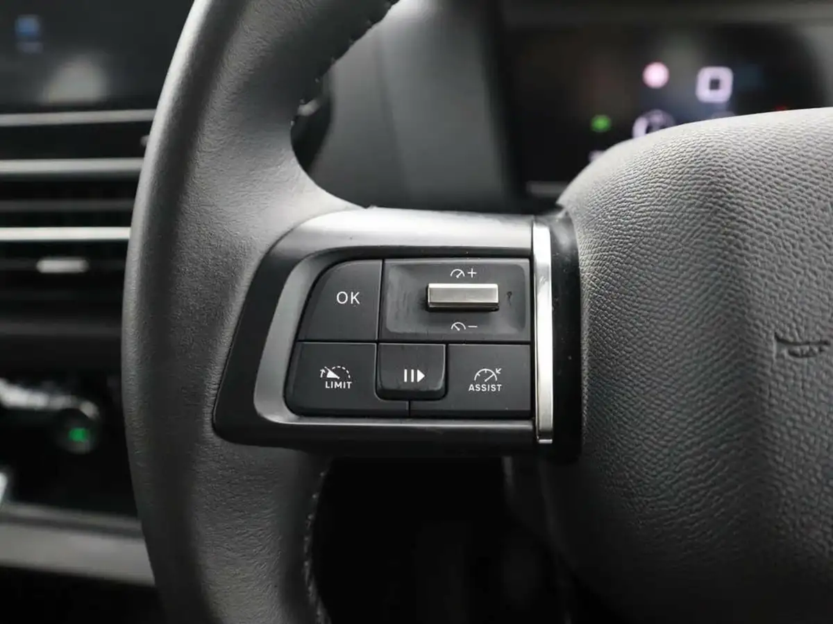 2024-citroen-c4-x-12-puretech-you-big-19