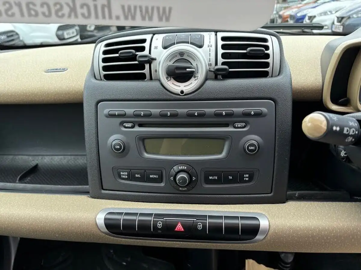 2008-smart-fortwo-10-passion-71bhp-coupe-big-8