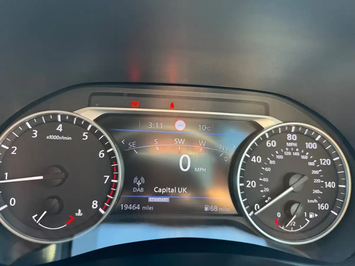 2021-nissan-juke-10-dig-t-n-connecta-big-18
