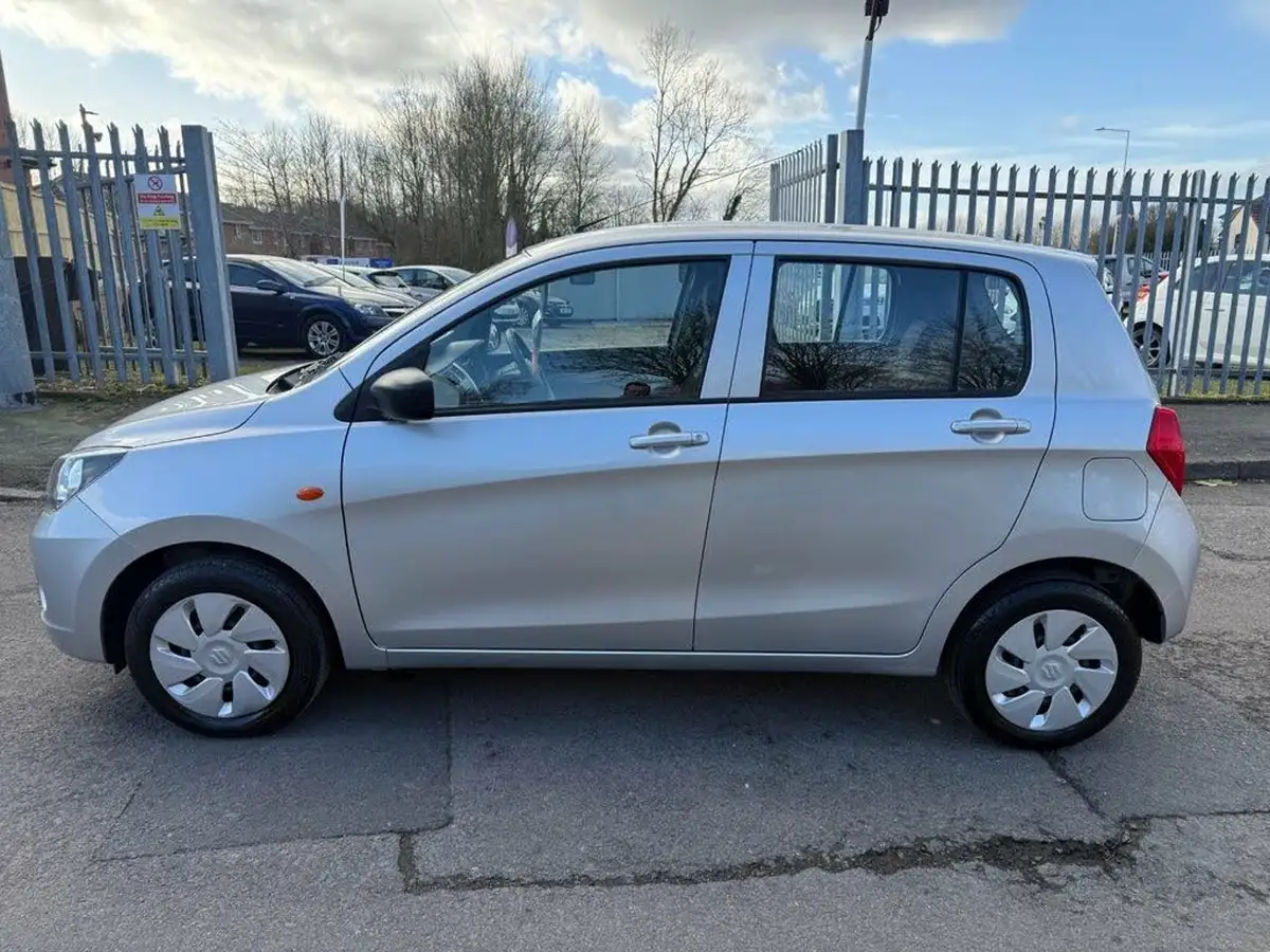 2018-suzuki-celerio-10-sz2-big-6