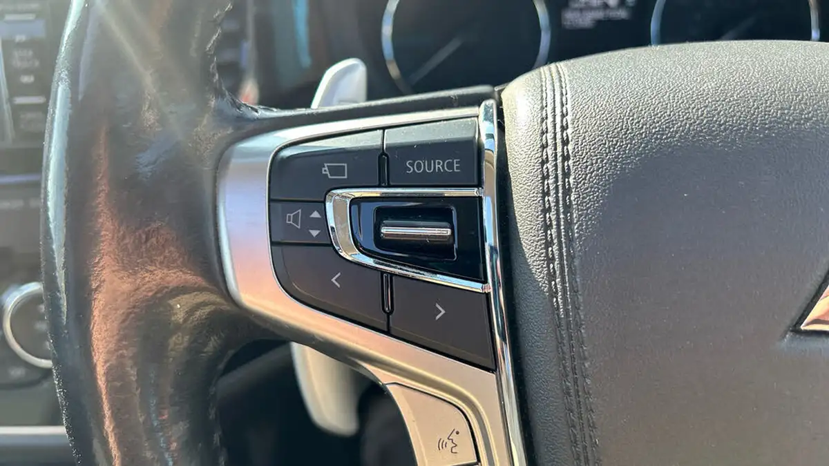 2017-mitsubishi-outlander-20-4hs-phev-5st-big-25