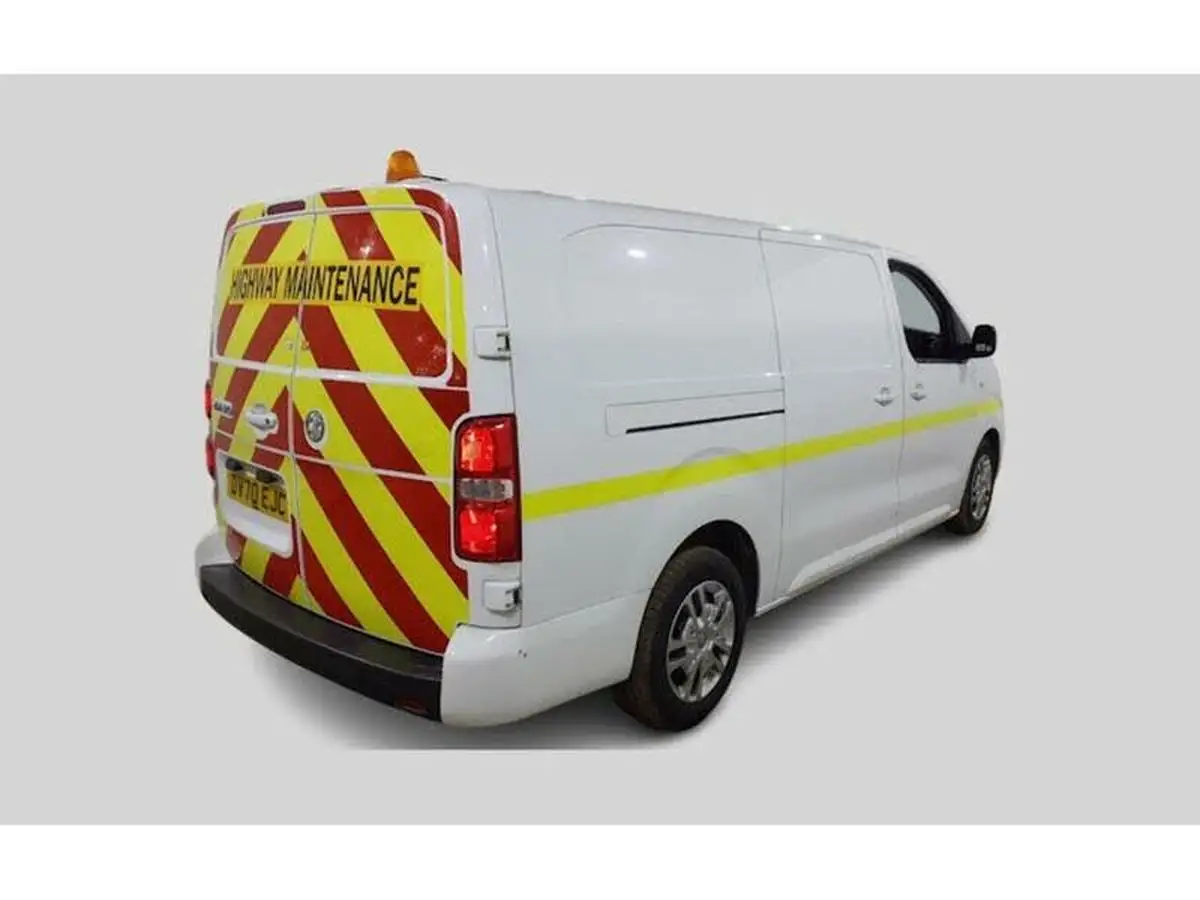 2020-vauxhall-vivaro-15td-2900-l2h1-sportive-big-6