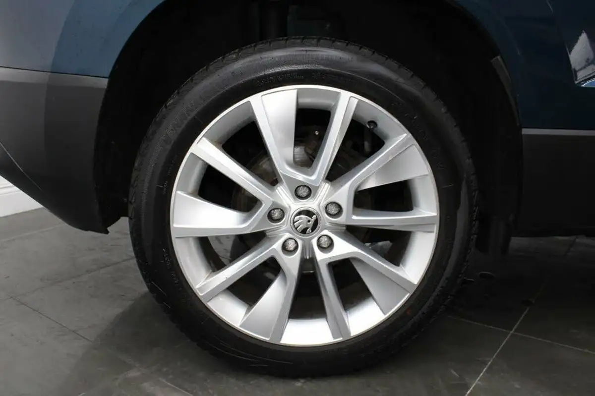2019-skoda-karoq-16tdi-se-l-dsg-big-5