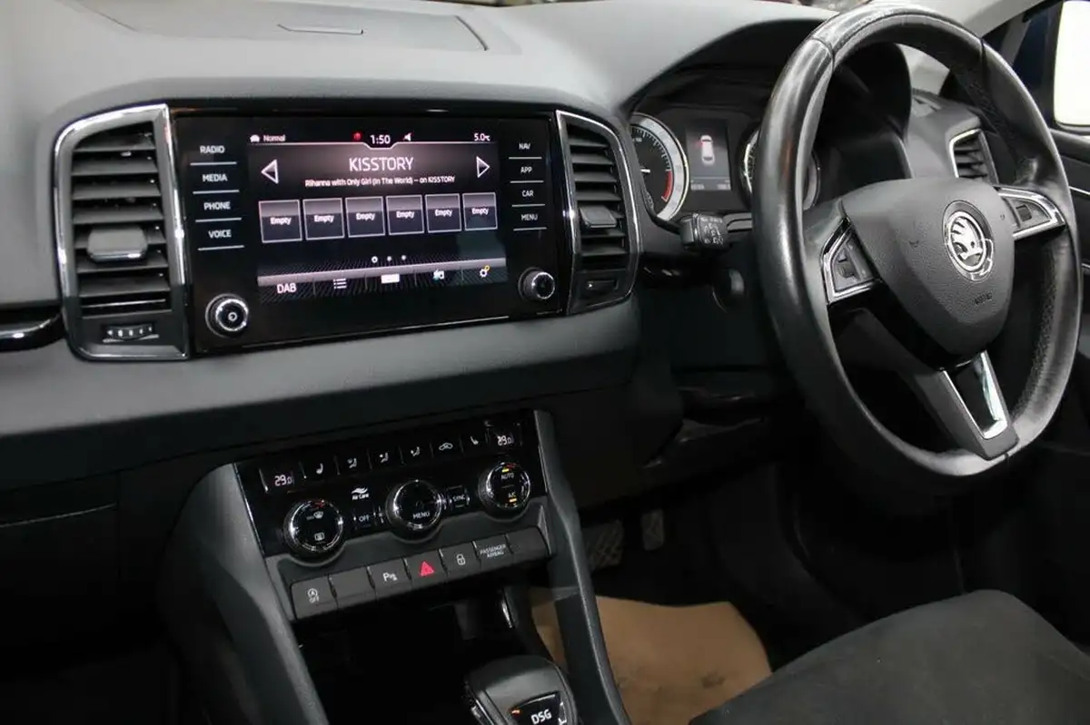 2019-skoda-karoq-16tdi-se-l-dsg-big-26