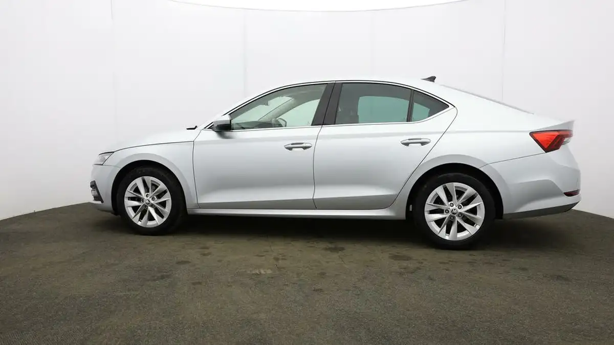 2021-skoda-octavia-15-tsi-se-l-hatchback-big-42
