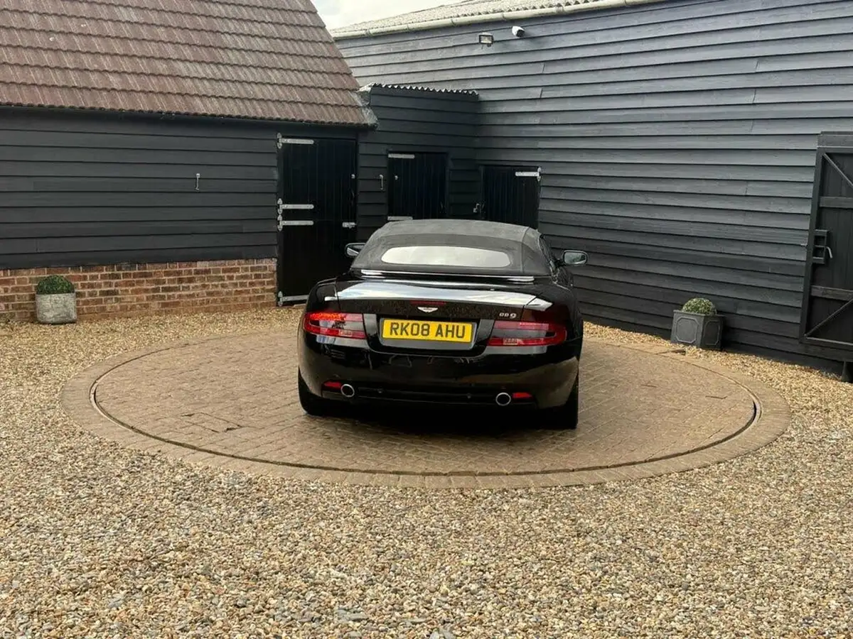 2008-aston-martin-db9-59-volante-touchtronic-ii-big-3