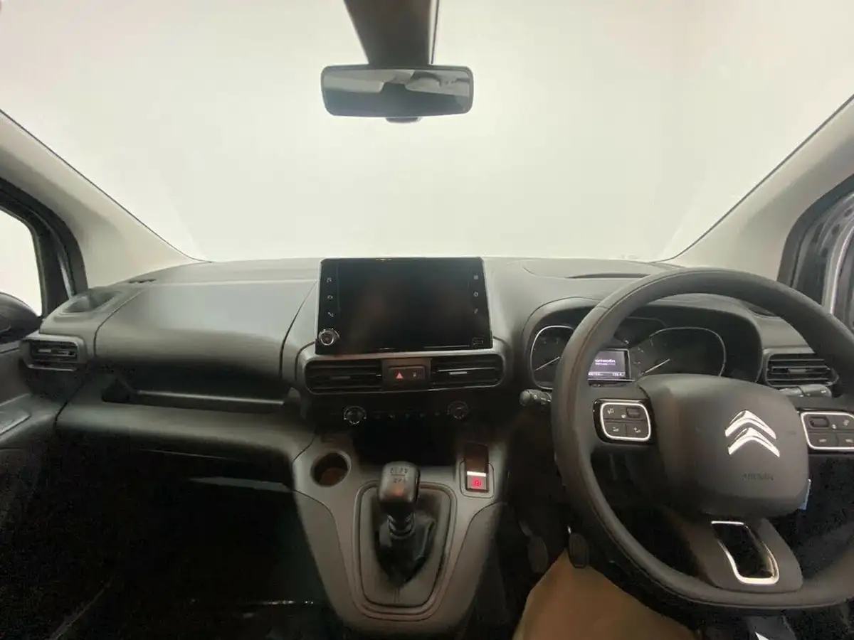2023-citroen-berlingo-15-bluehdi-1000-driver-edition-100pseu6d-big-20