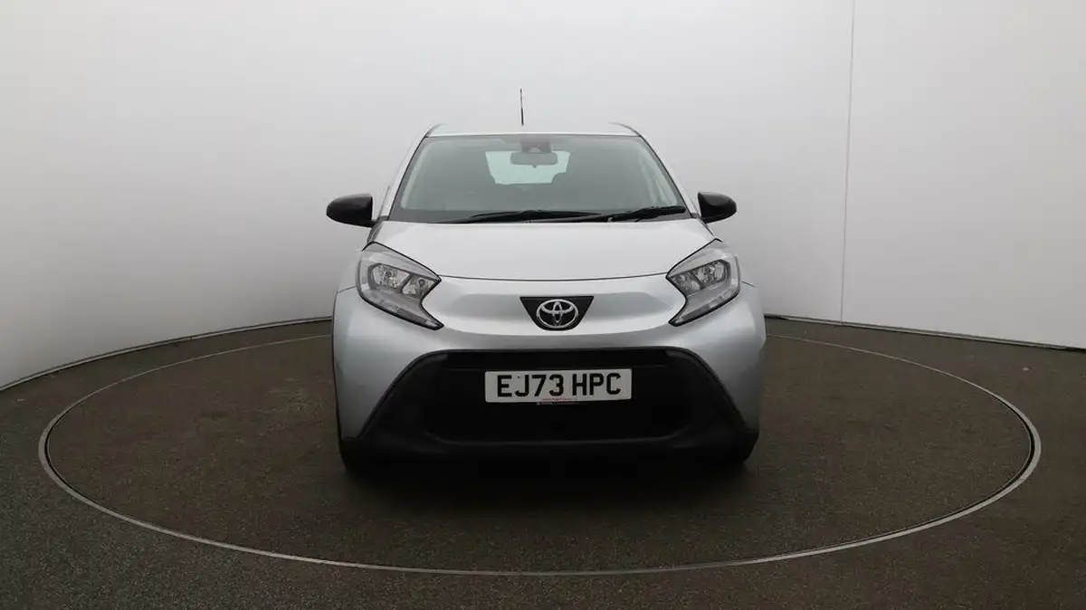 2023-toyota-aygo-x-10-vvt-i-pure-big-2