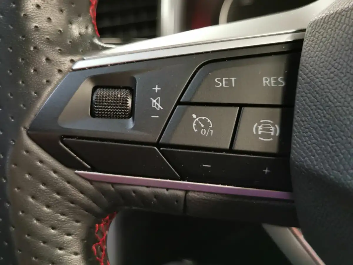 2022-seat-ateca-20tdi-fr-4d-dsg-big-23