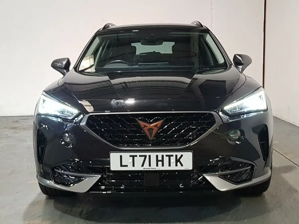 2021-cupra-formentor-14-e-hybrid-v1-big-11