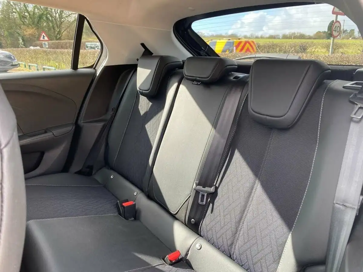 2020-vauxhall-corsa-12-turbo-elite-nav-premium-big-28