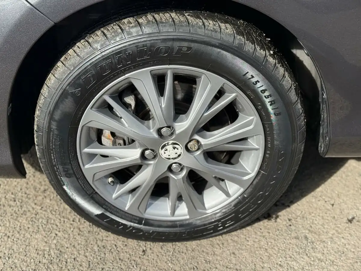 2019-toyota-yaris-15-vvt-i-icon-tech-98bhp-hybrid-1497cc-e-cvt-big-32