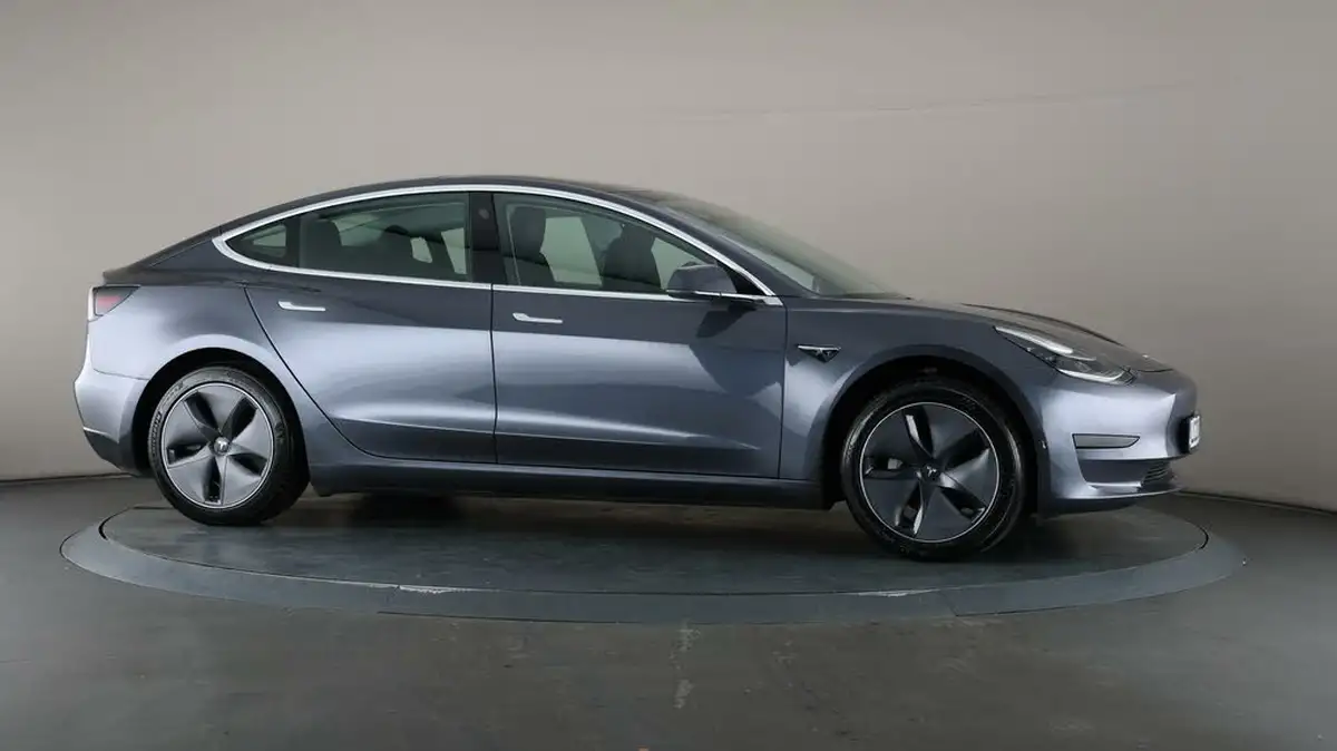 2020-tesla-model-3-e-standard-plus-big-55