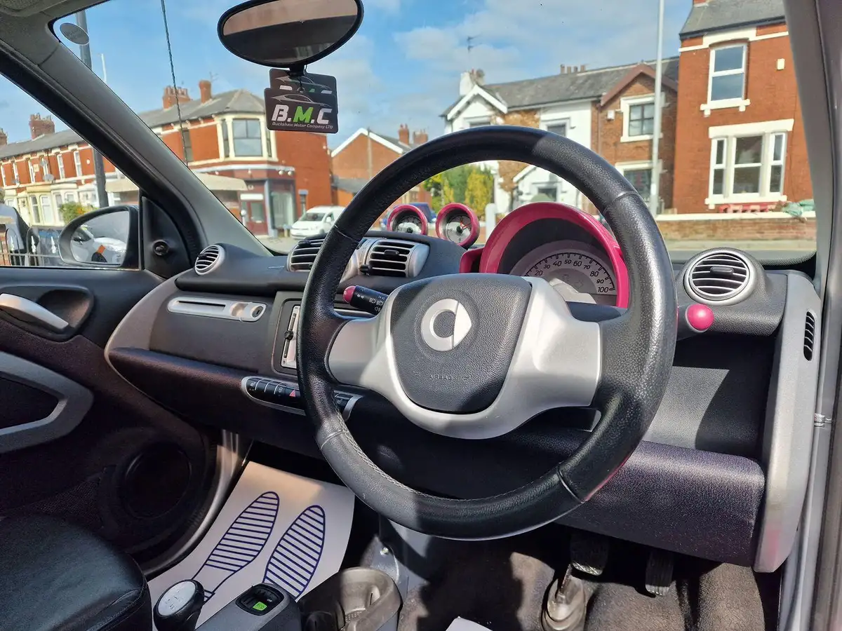 2010-smart-fortwo-10-passion-71bhp-coupe-softouch-big-12