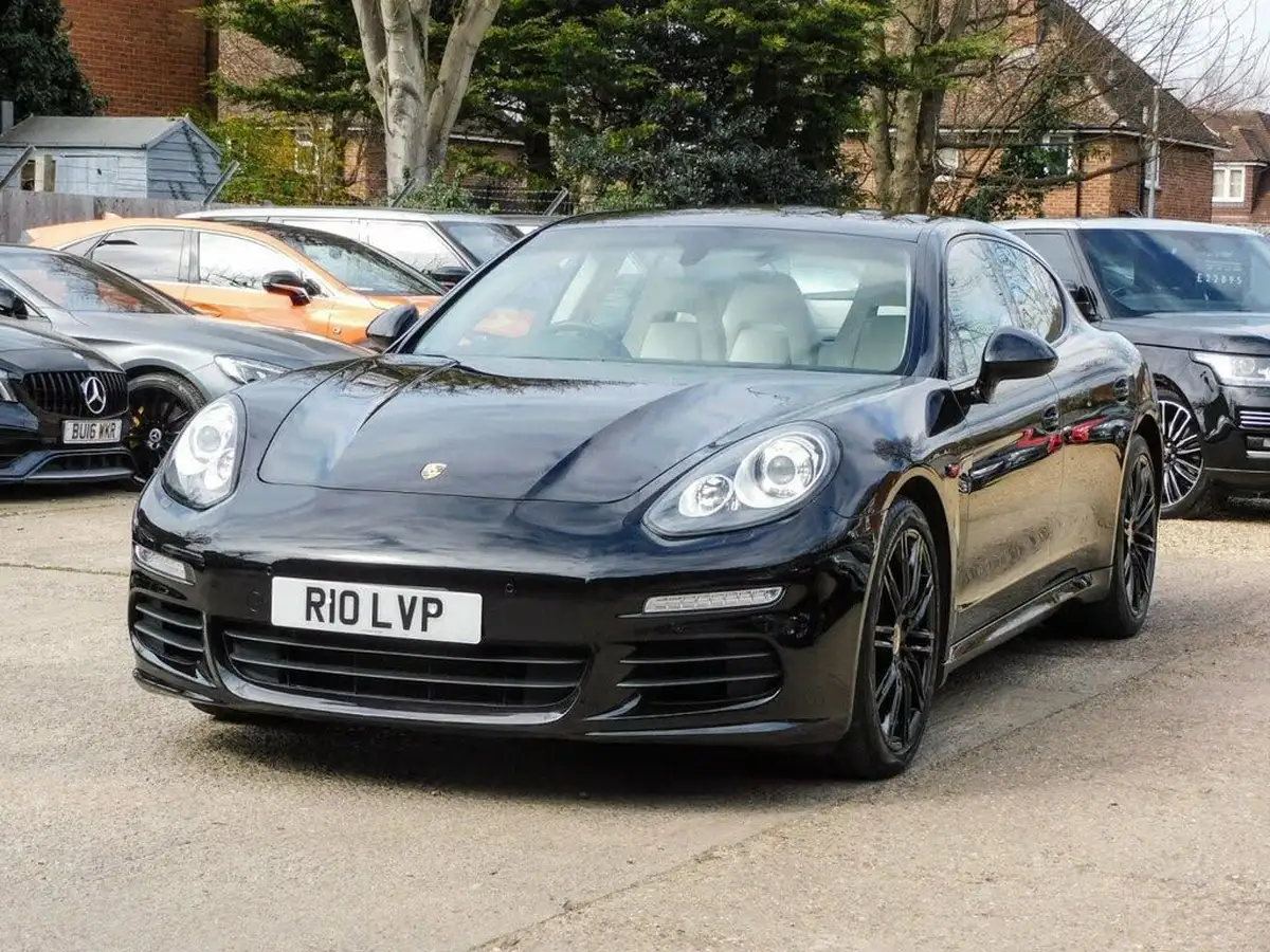 2014-porsche-panamera-30td-big-7