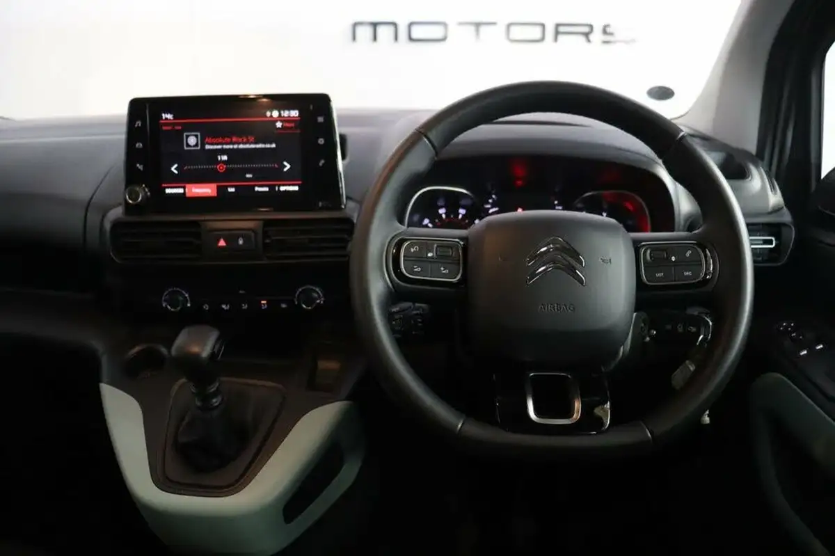 2019-citroen-berlingo-12-puretech-feel-m-size-big-18