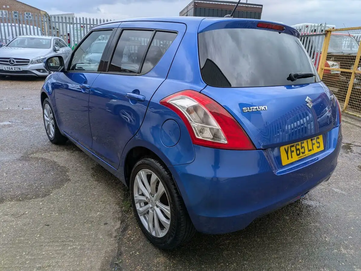 2015-suzuki-swift-12-sz4-94ps-nav-5d-big-12