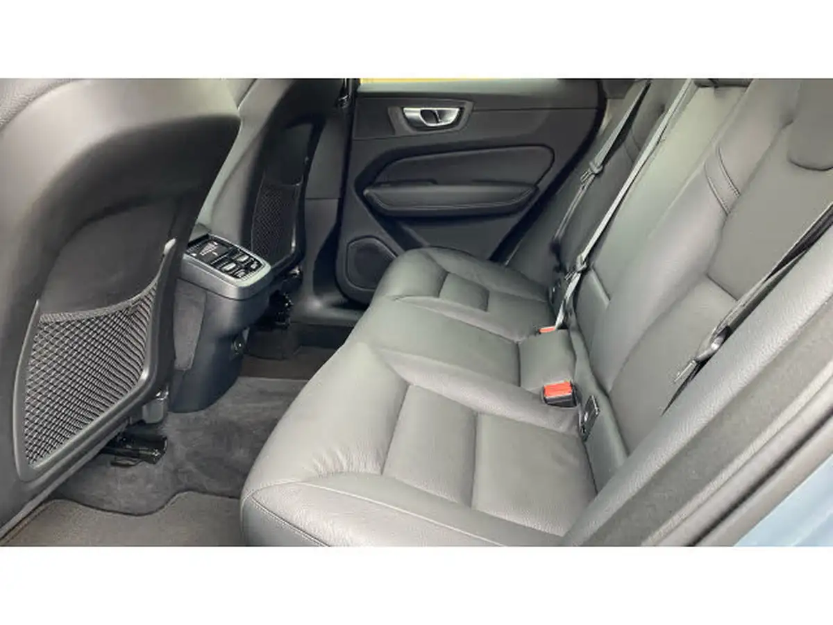 2024-volvo-xc60-20td-b4-plus-big-9
