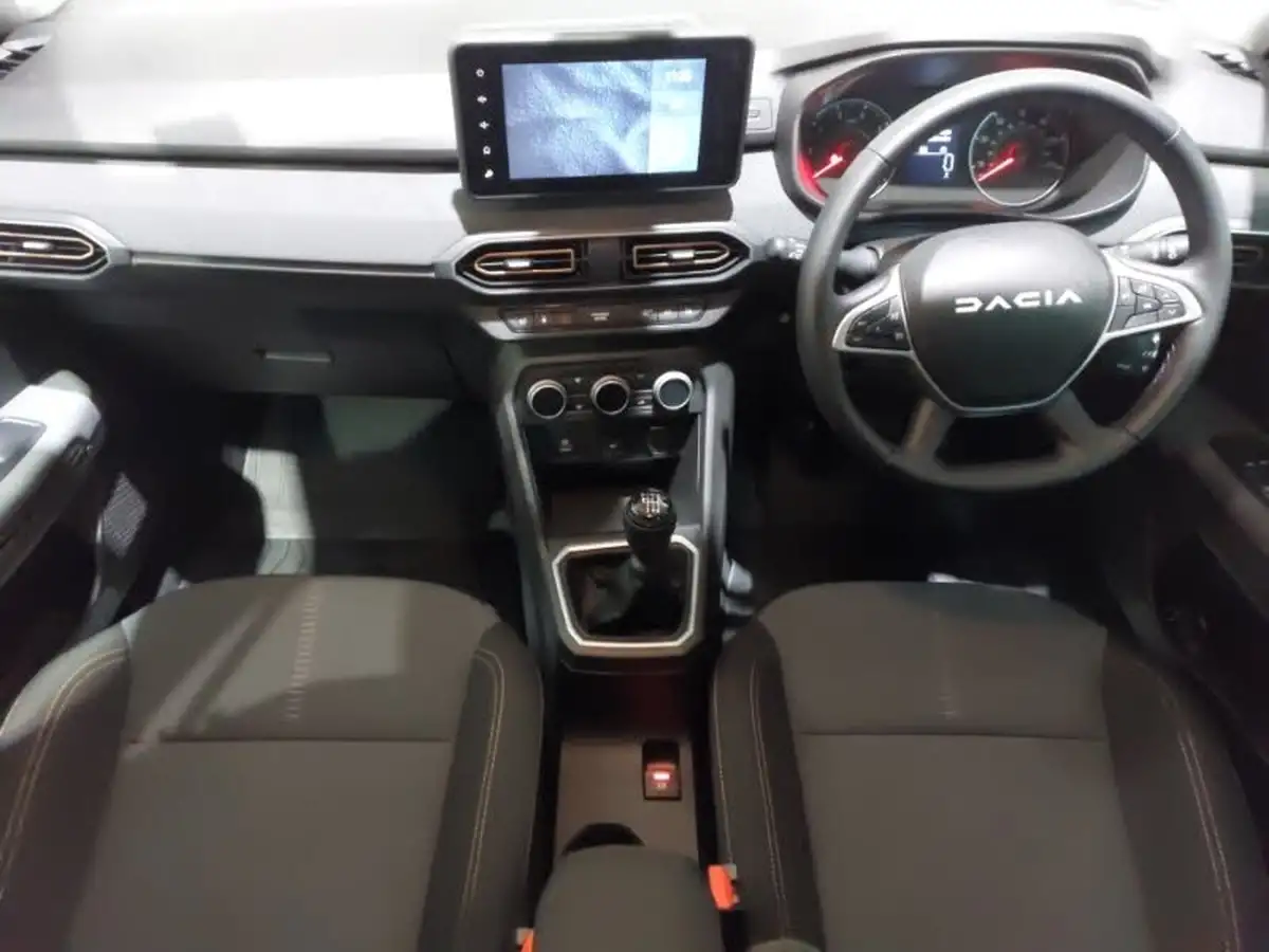 2023-dacia-sandero-stepway-10-tce-essential-90bhp-big-2