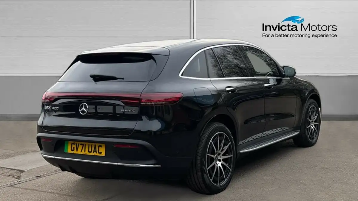 2022-mercedes-benz-eqc-e-eqc-400-amg-line-big-2