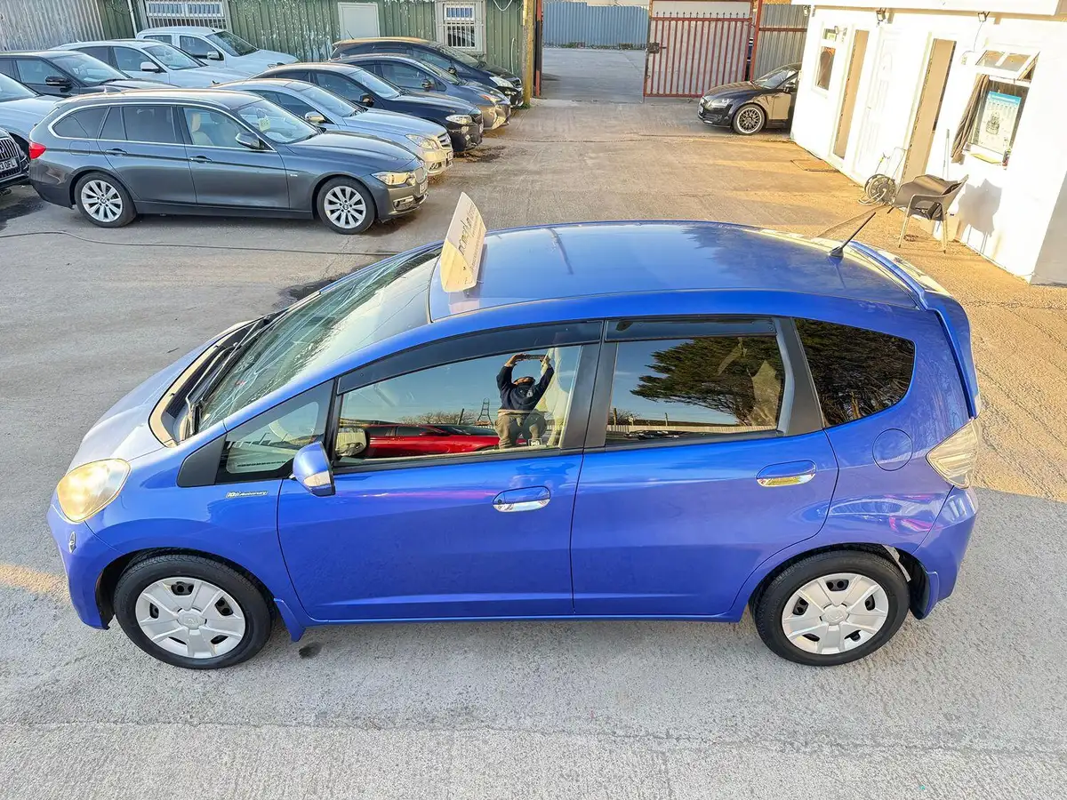 2012-honda-fit-13-hybrid-jazz-big-36