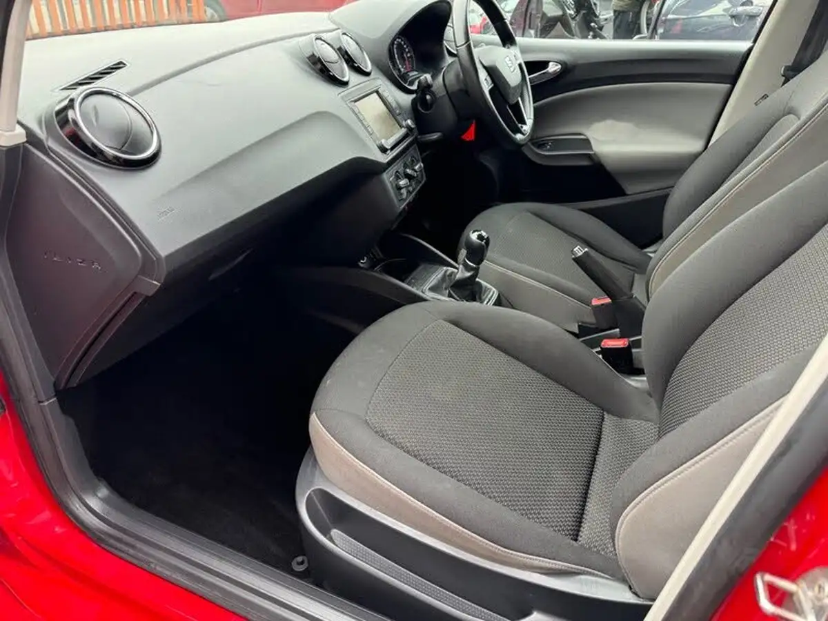 2017-seat-ibiza-10-se-technology-hatchback-5d-big-14
