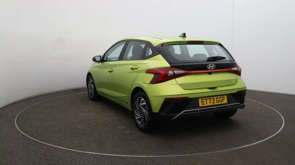 2024-hyundai-i20-10-t-gdi-advance-big-59