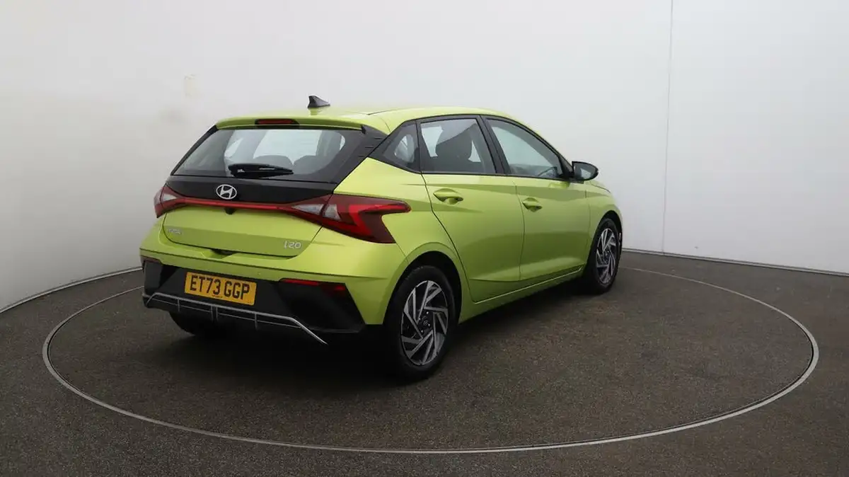 2024-hyundai-i20-10-t-gdi-advance-big-7