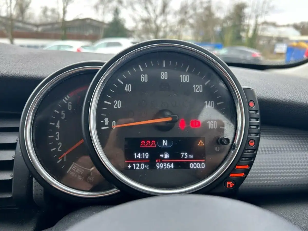 2015-mini-cooper-15-cooper-5d-big-7