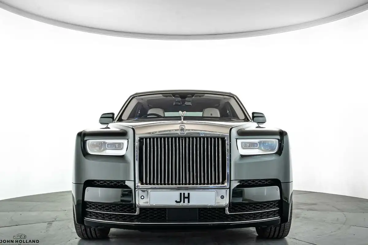 2019-rolls-royce-phantom-67-big-4