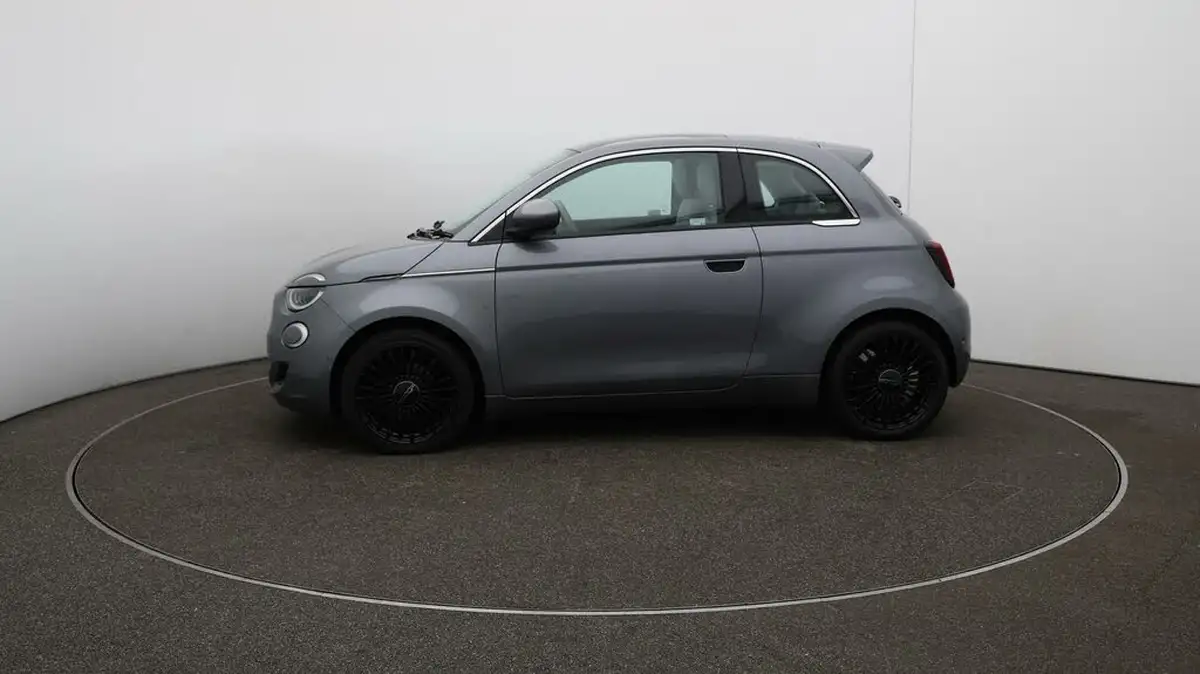 2022-fiat-500-e-la-prima-big-4