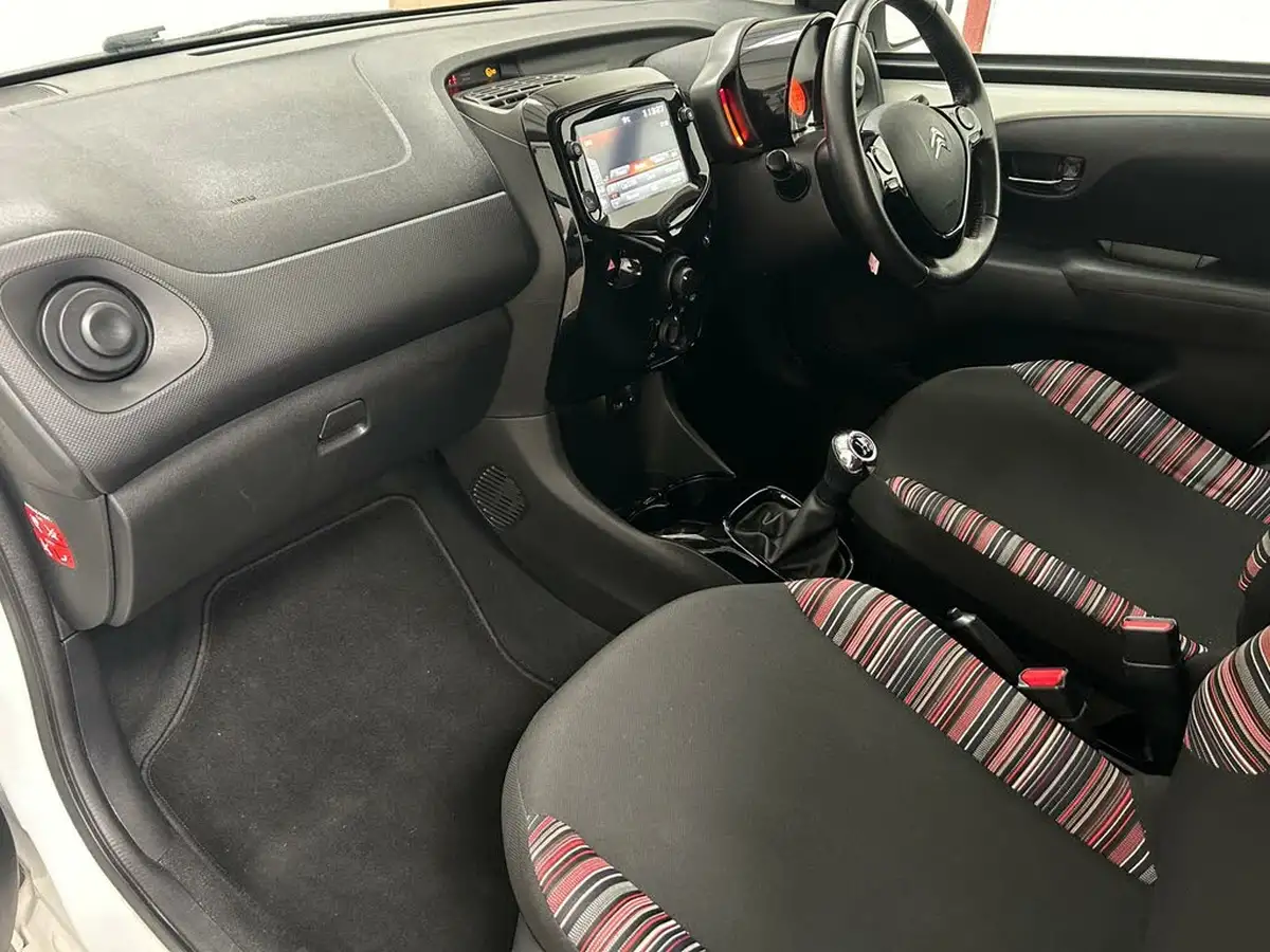 2019-citroen-c1-10-vti-flair-72ps-ss-5d-big-12