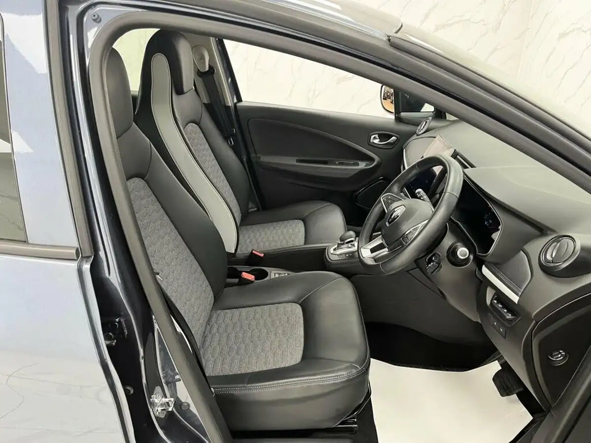 2022-renault-zoe-e-gt-line-big-32