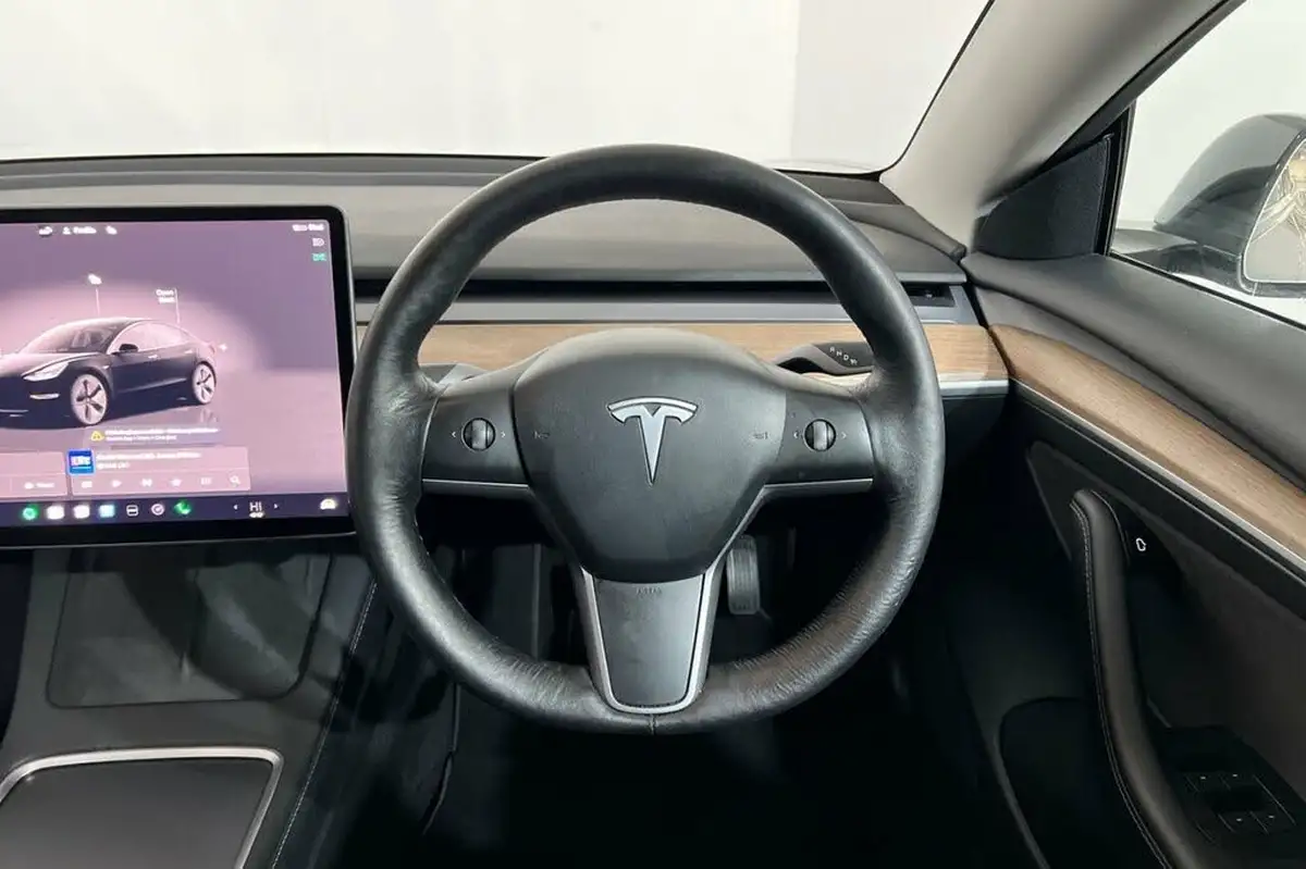 2022-tesla-model-3-e-rwd-big-20