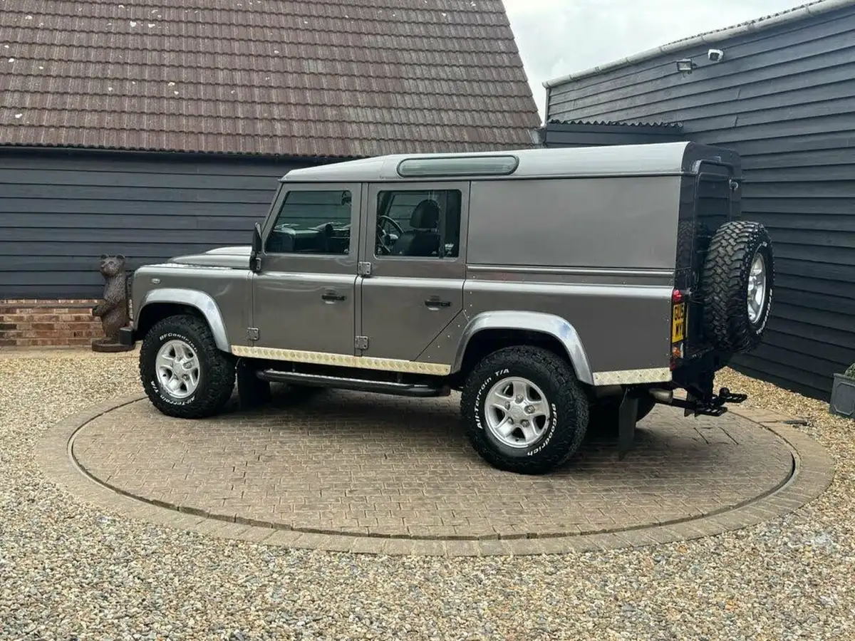 2008-land-rover-110-defender-24td-xs-station-wagon-5-drs-big-33