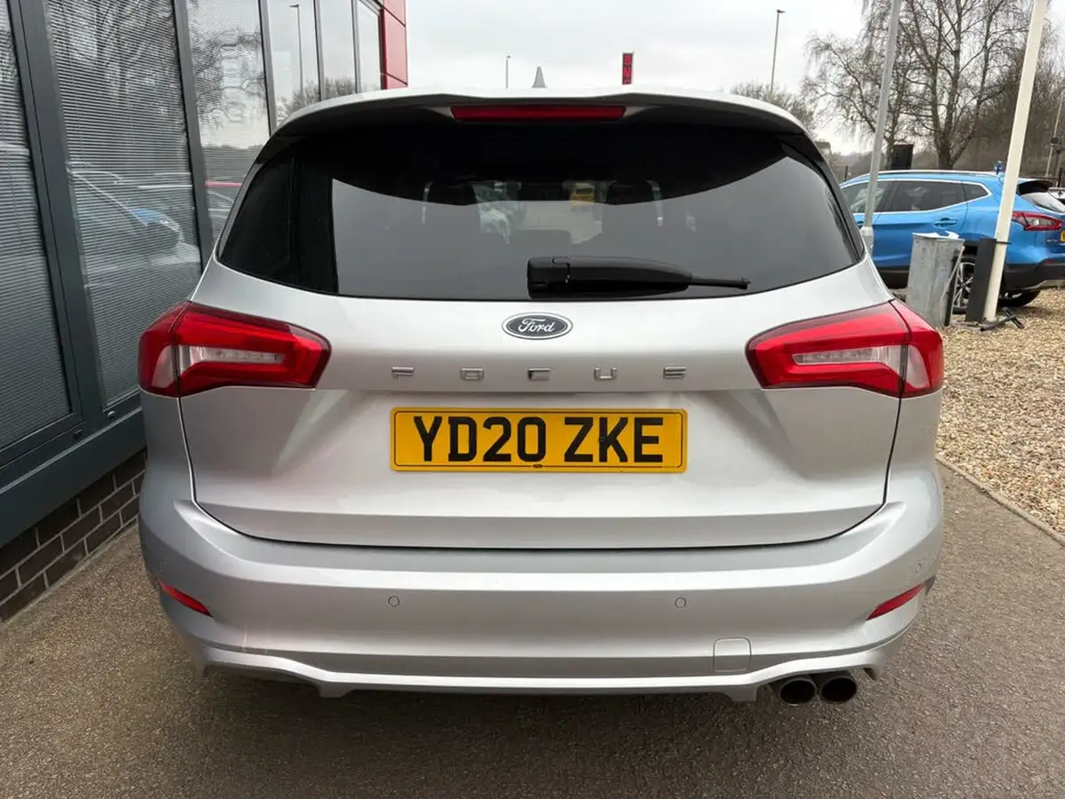 2019-ford-focus-10t-st-line-x-estate-big-5