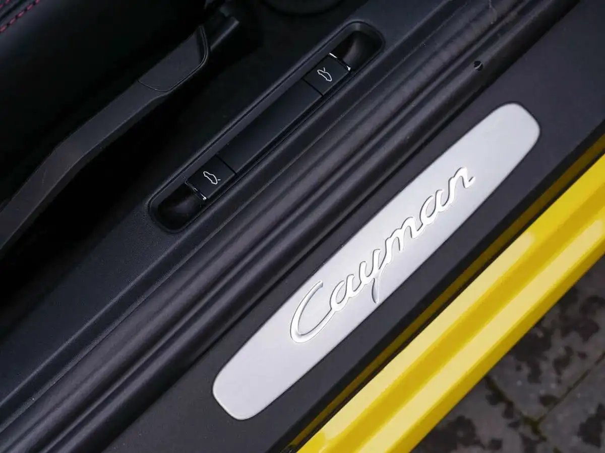 2025-porsche-cayman-718-20-cayman-pdk-big-46