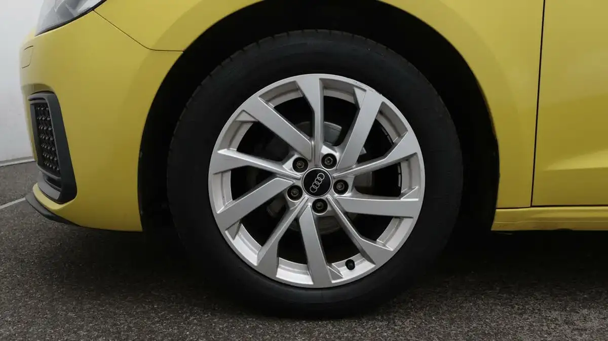 2020-audi-a1-10-25-tfsi-sport-big-18