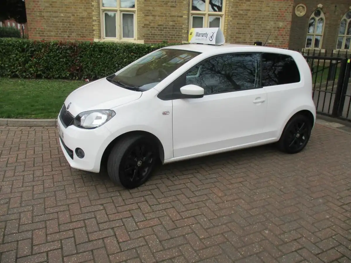 2016-skoda-citigo-10-mpi-colour-edition-3d-big-4