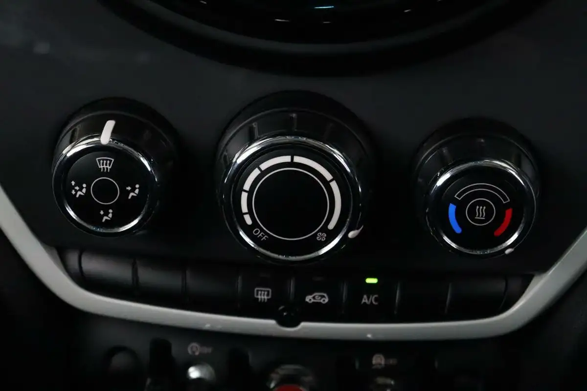 2019-mini-countryman-20-cooper-s-classic-auto-big-23
