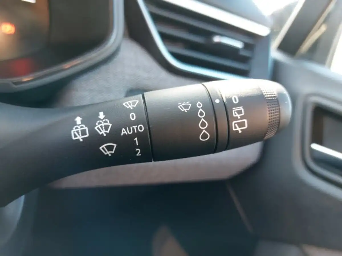 2024-renault-clio-16-techno-big-18