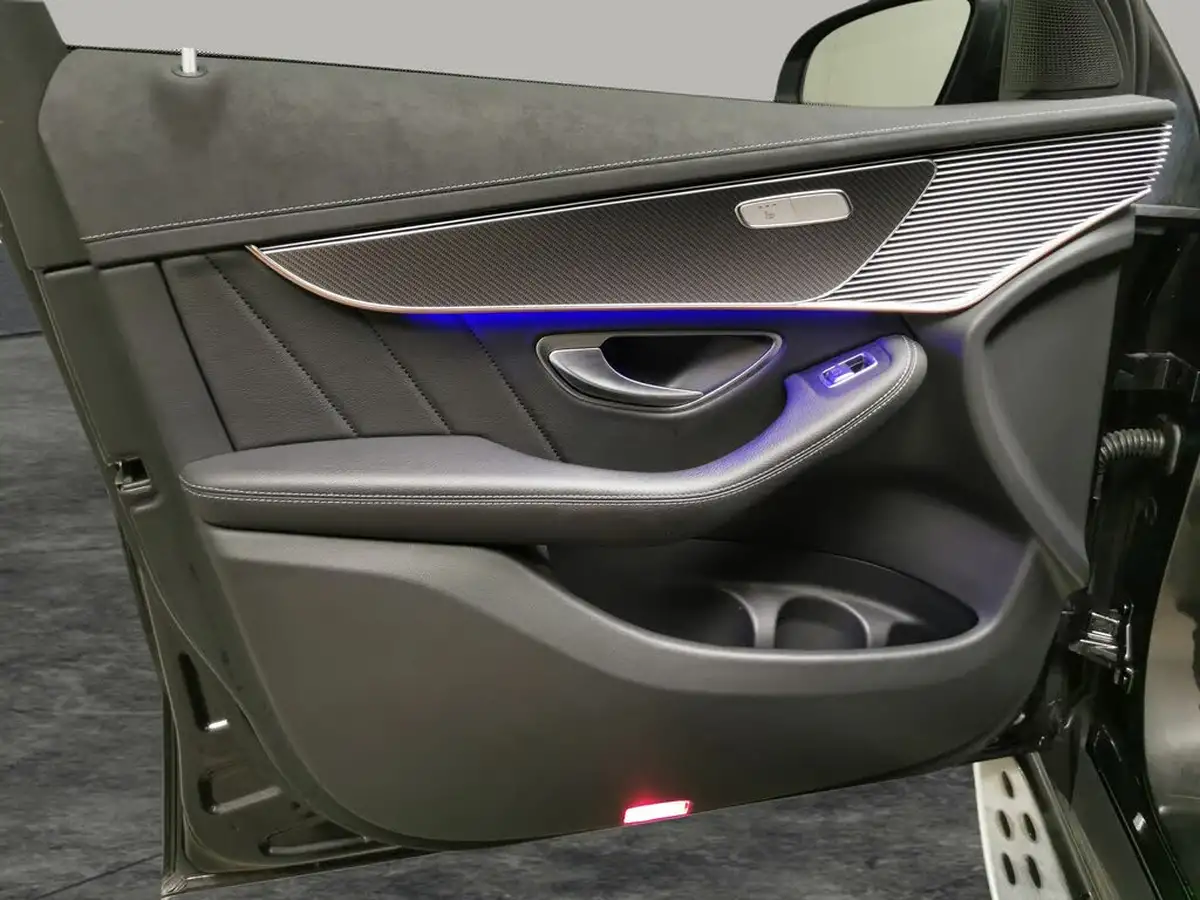 2022-mercedes-benz-eqc-e-eqc-400-amg-line-big-22