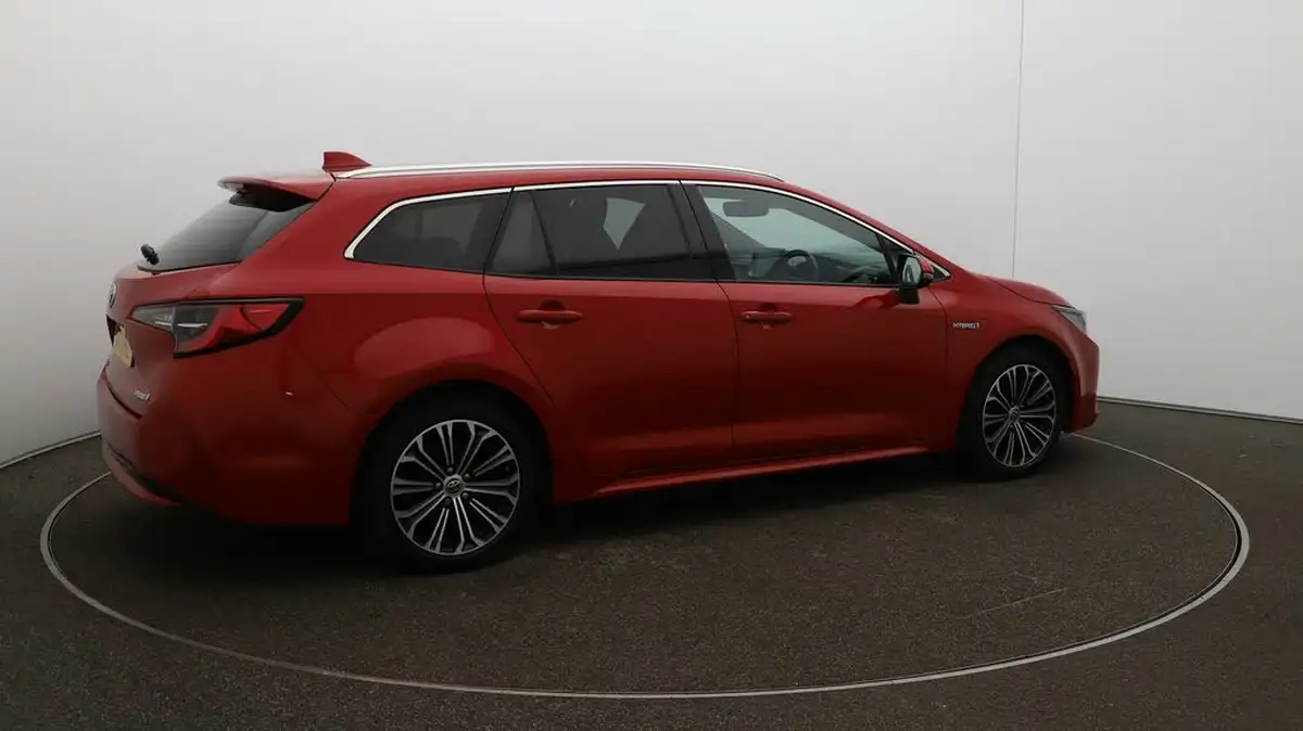 2021-toyota-corolla-18-vvt-i-excel-trk-touring-sports-big-51