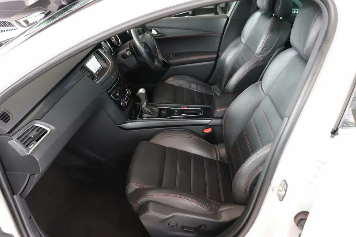 2017-peugeot-508-sw-20-bluehdi-gt-big-34