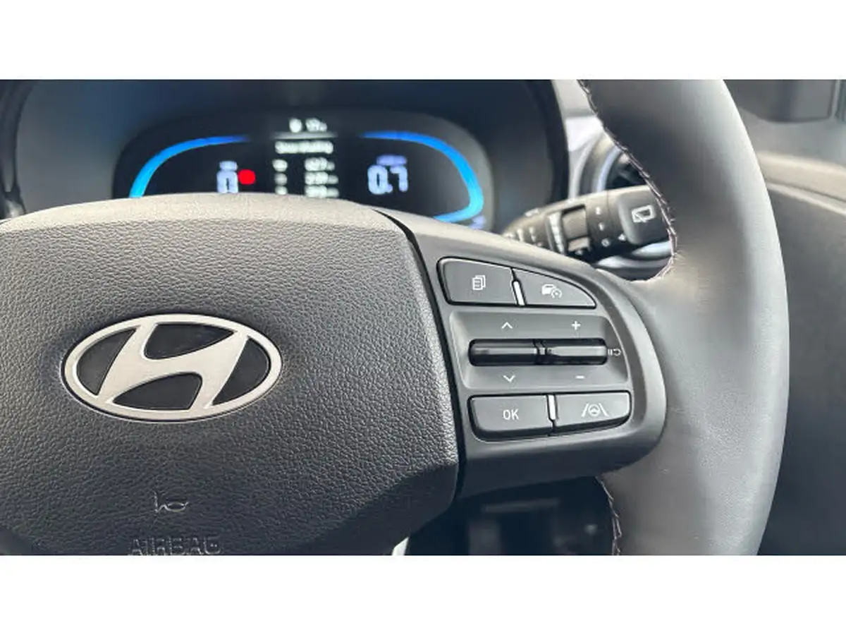 2024-hyundai-i10-12-premium-79ps-big-56