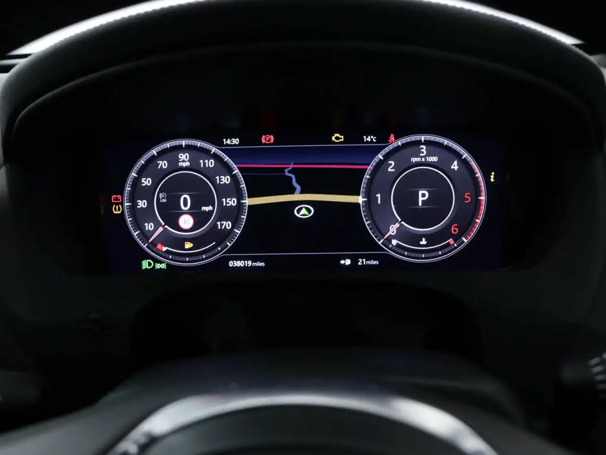 2020-jaguar-f-pace-20-i4d-chequered-flag-180ps-big-15
