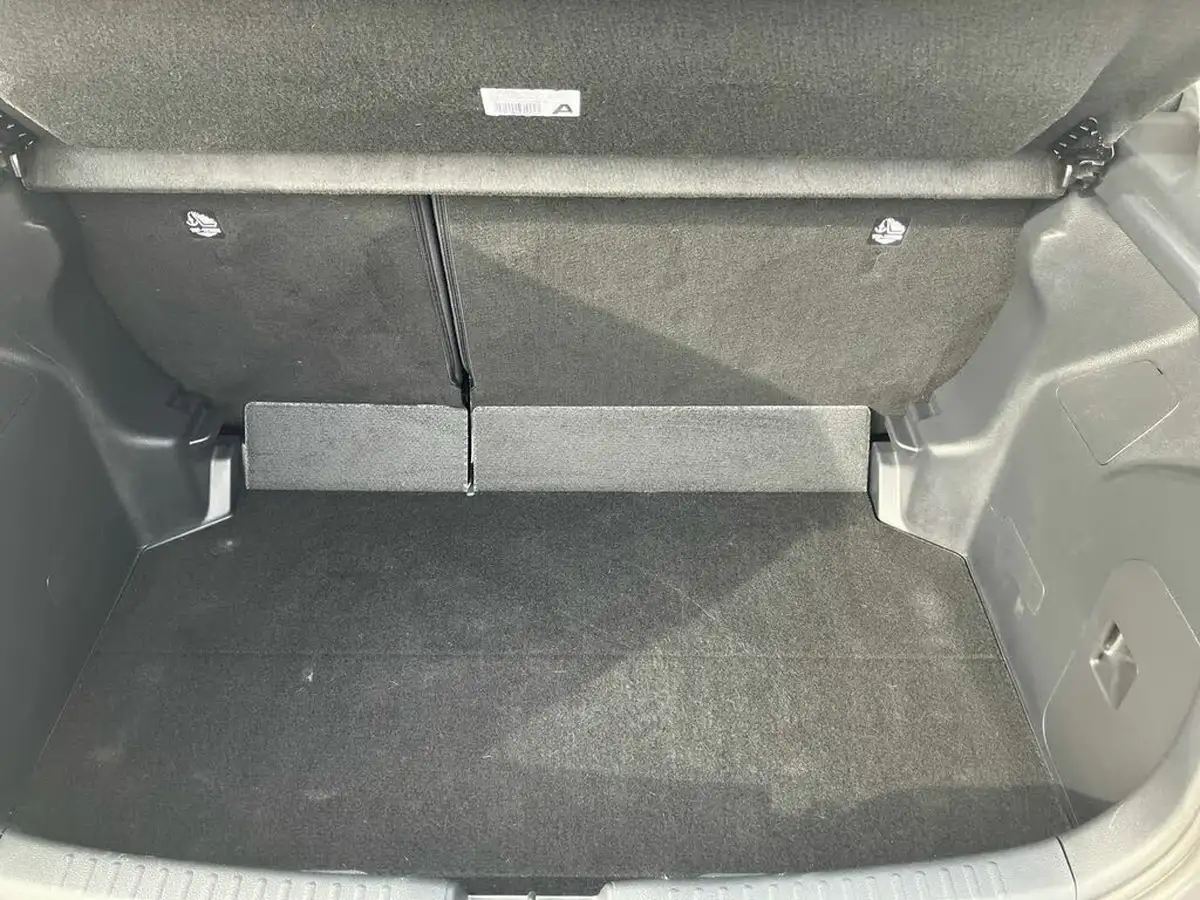 2024-mazda-mazda2-15-select-big-19