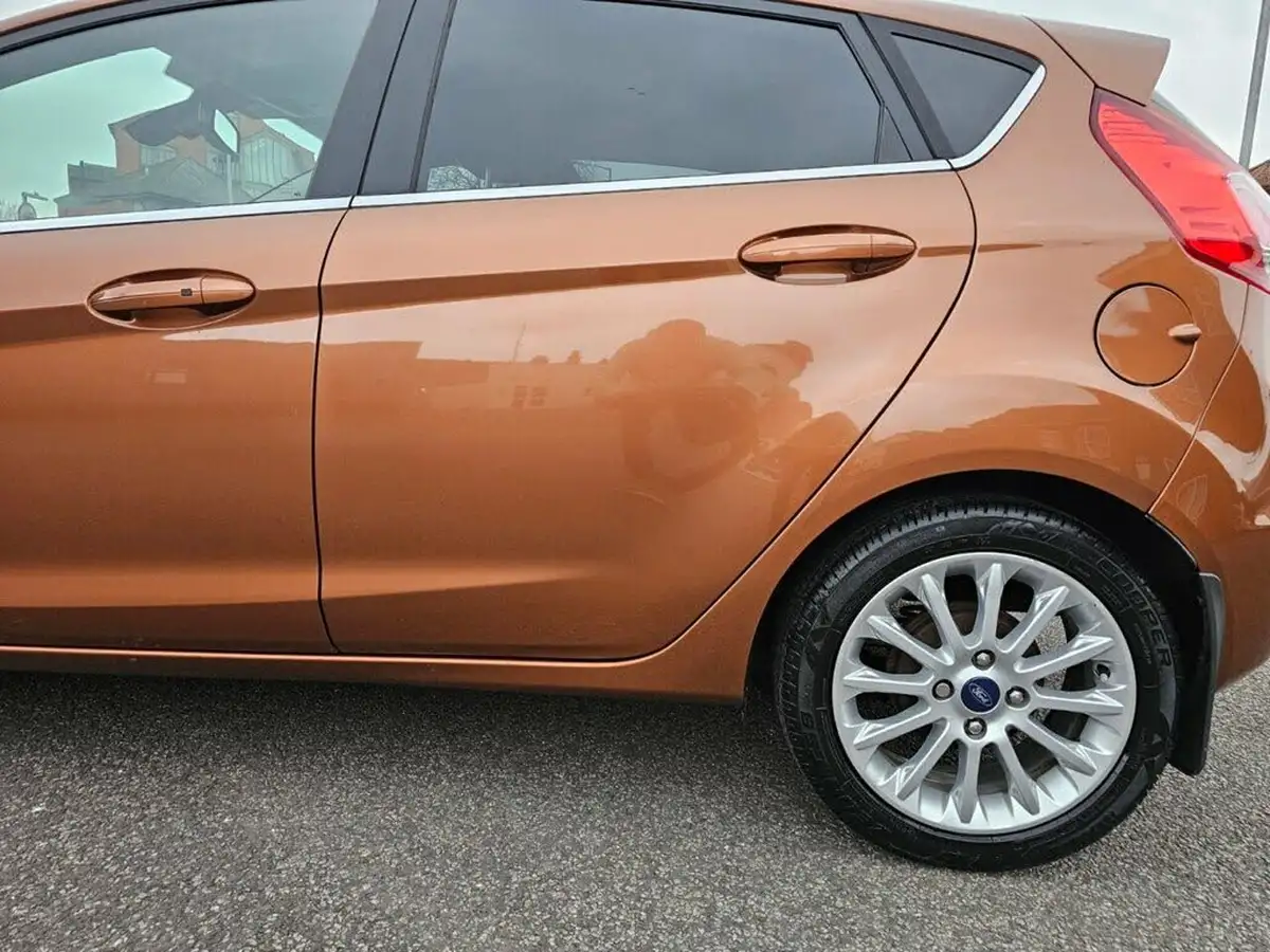 2014-ford-fiesta-16tdci-titanium-x-5d-big-32