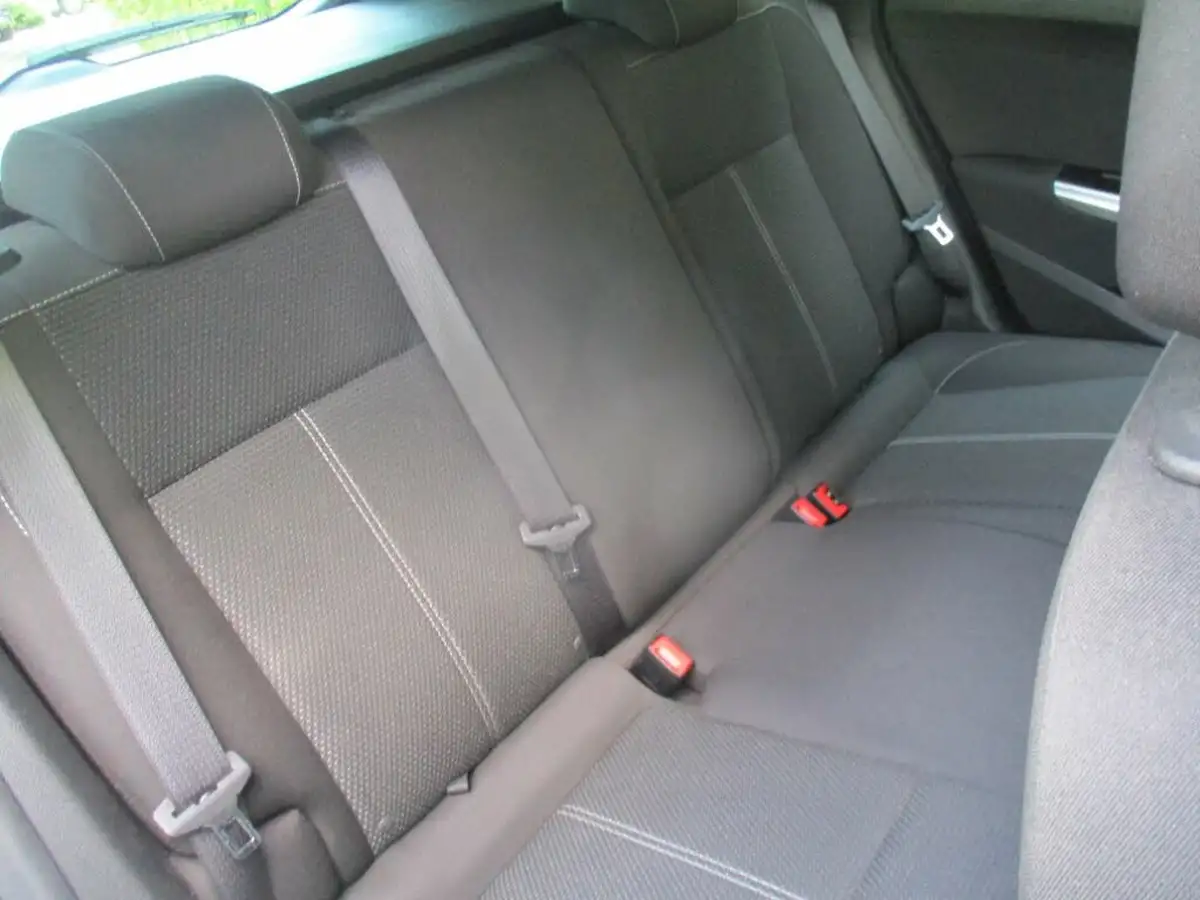 2011-vauxhall-astra-16-sri-vvt-16v-115ps-estate-5d-auto-big-20