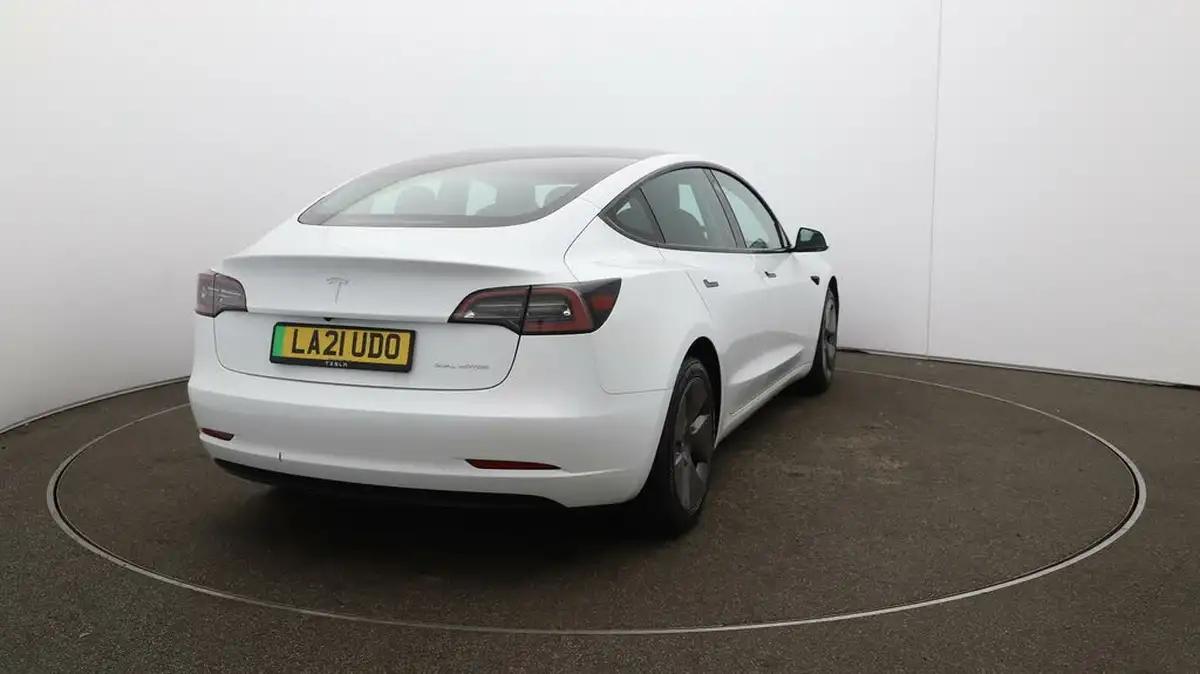 2021-tesla-model-3-e-long-range-4x4-big-46